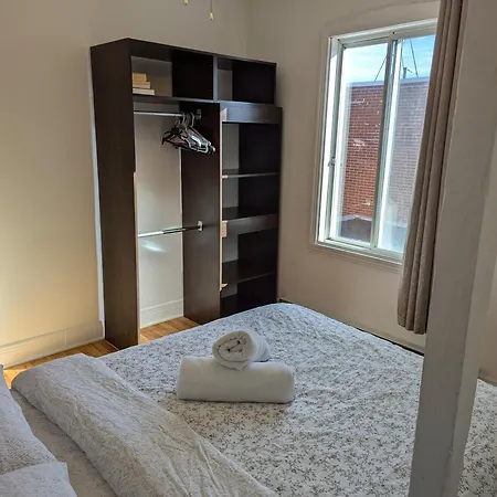 Comfy Apartment Close To Metro With Self Check In Montreal Exterior photo