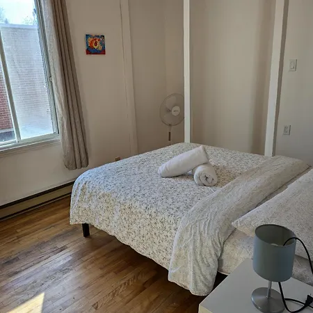 Comfy Apartment Close To Metro With Self Check In Montreal Exterior photo