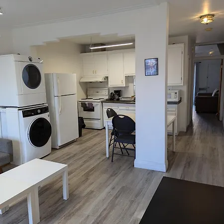 Comfy Apartment Close To Metro With Self Check In Montreal Exterior photo