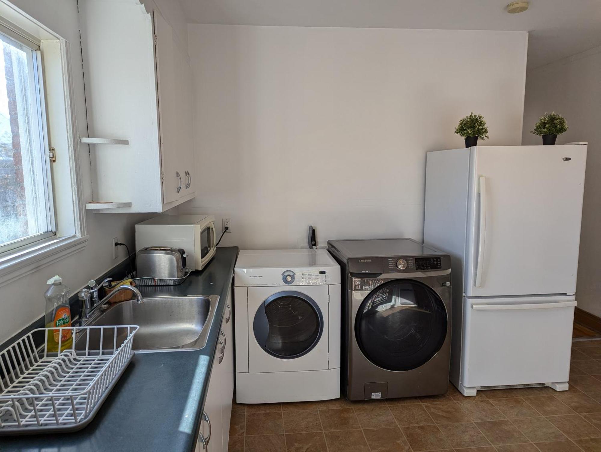 Comfy Close To Metro With Self Check In Apartment *