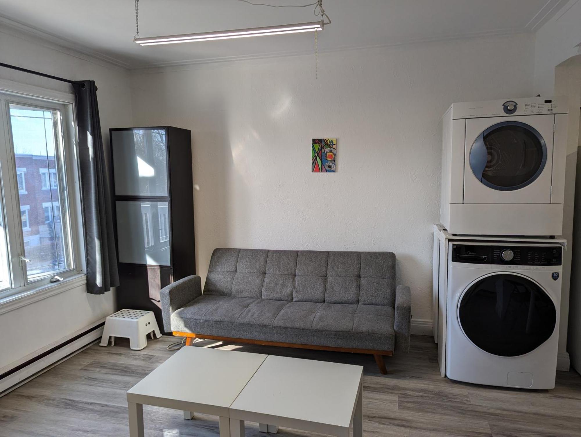 Apartment Comfy Close To Metro With Self Check In Montreal